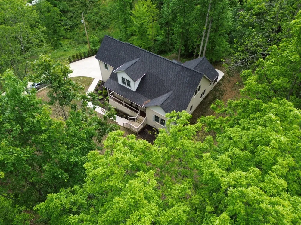 514 Doy Rd E White Bluff, TN 37187