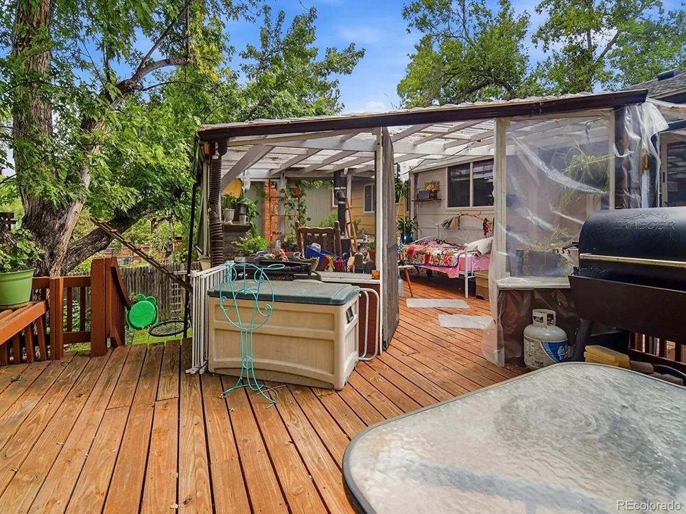 6932 Deframe Court Arvada, CO 80004
