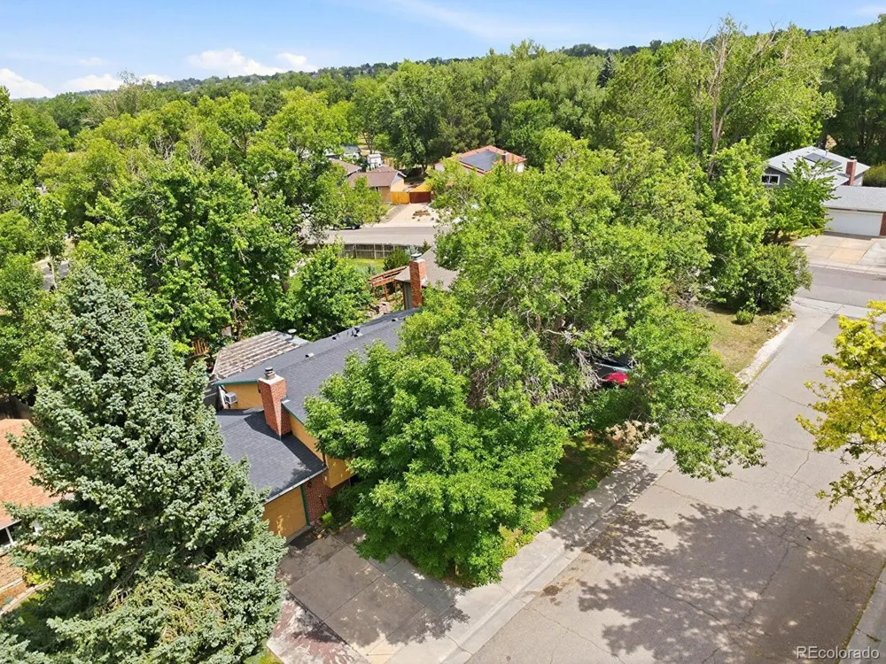 6932 Deframe Court Arvada, CO 80004