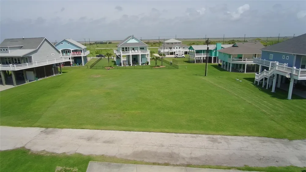 3481 Elm Grove Port Bolivar, TX 77650