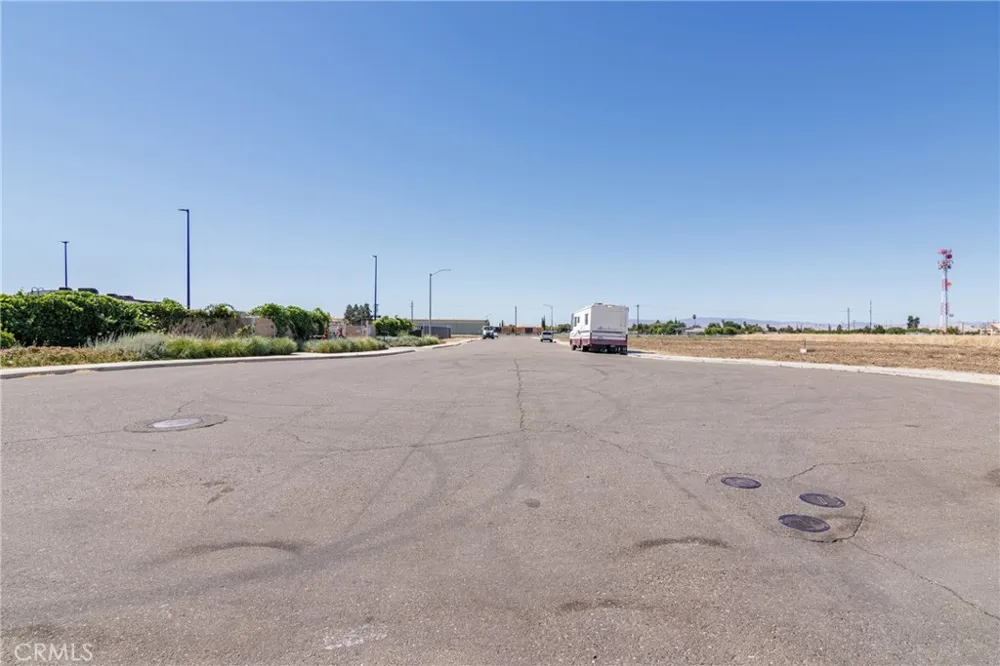 203 Commerce Los Banos, CA 93635