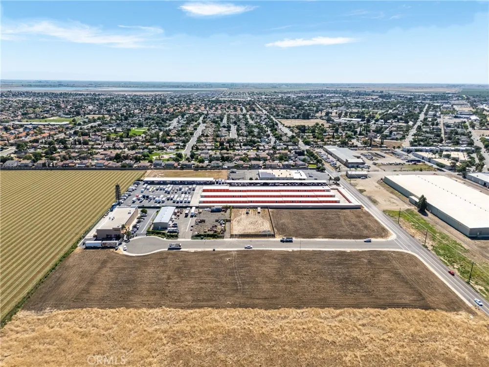 203 Commerce Los Banos, CA 93635