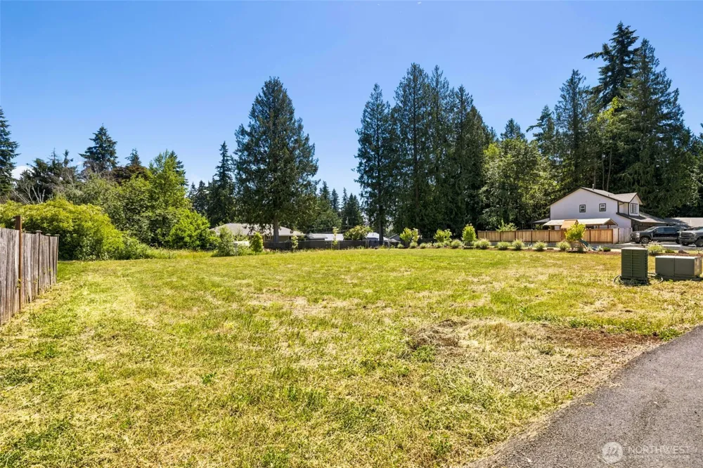 11 81st Street SW Everett, WA 98203