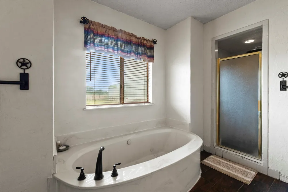 9926 COUNTY ROAD 155A Kaufman, TX 75142