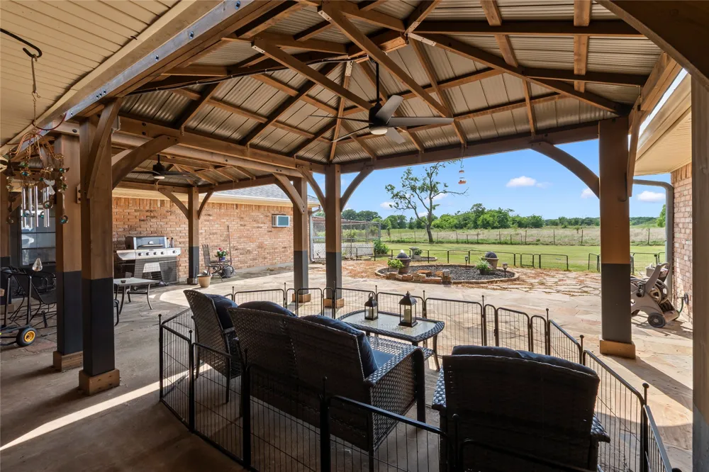 9926 COUNTY ROAD 155A Kaufman, TX 75142