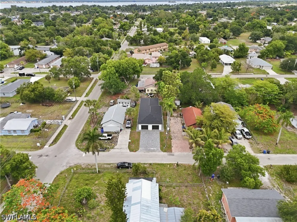 Pearl Street Fort Myers, FL 33916