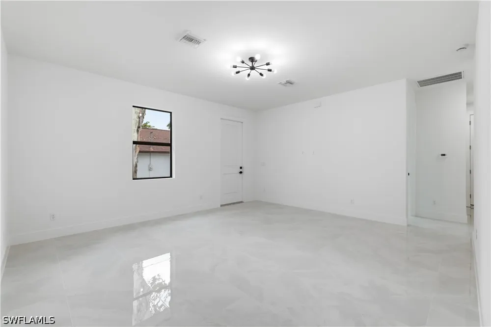 Pearl Street Fort Myers, FL 33916