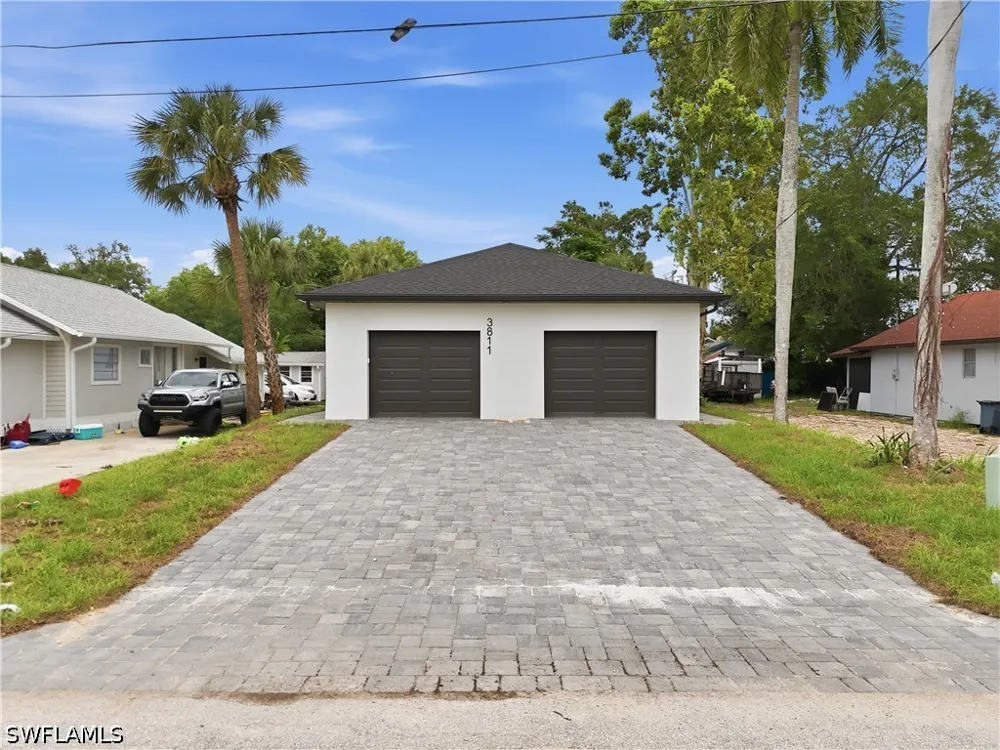 Pearl Street Fort Myers, FL 33916