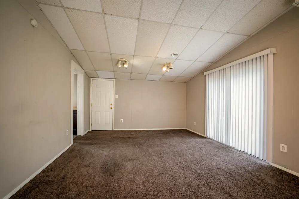 23723 Reynolds Avenue Hazel Park City, MI 48030