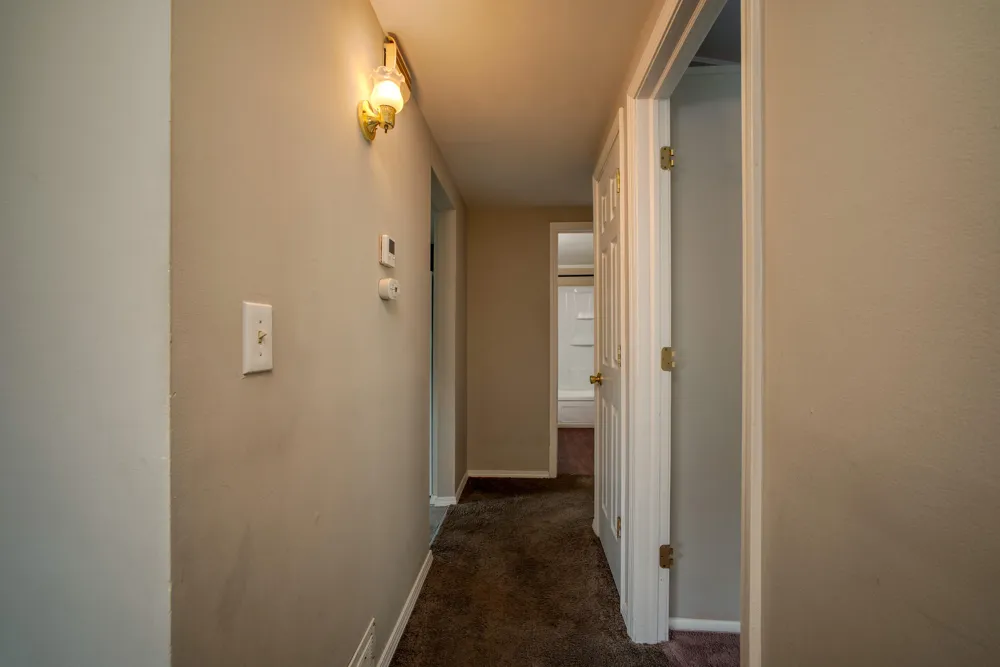 23723 Reynolds Avenue Hazel Park City, MI 48030