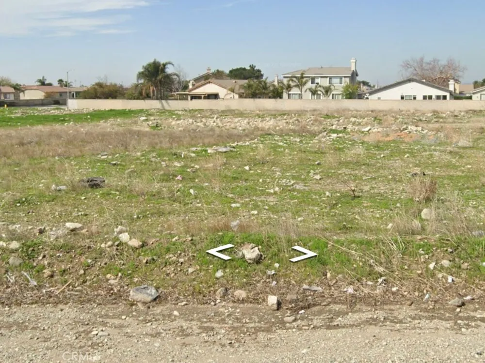 6558 Knox Fontana, CA 92336