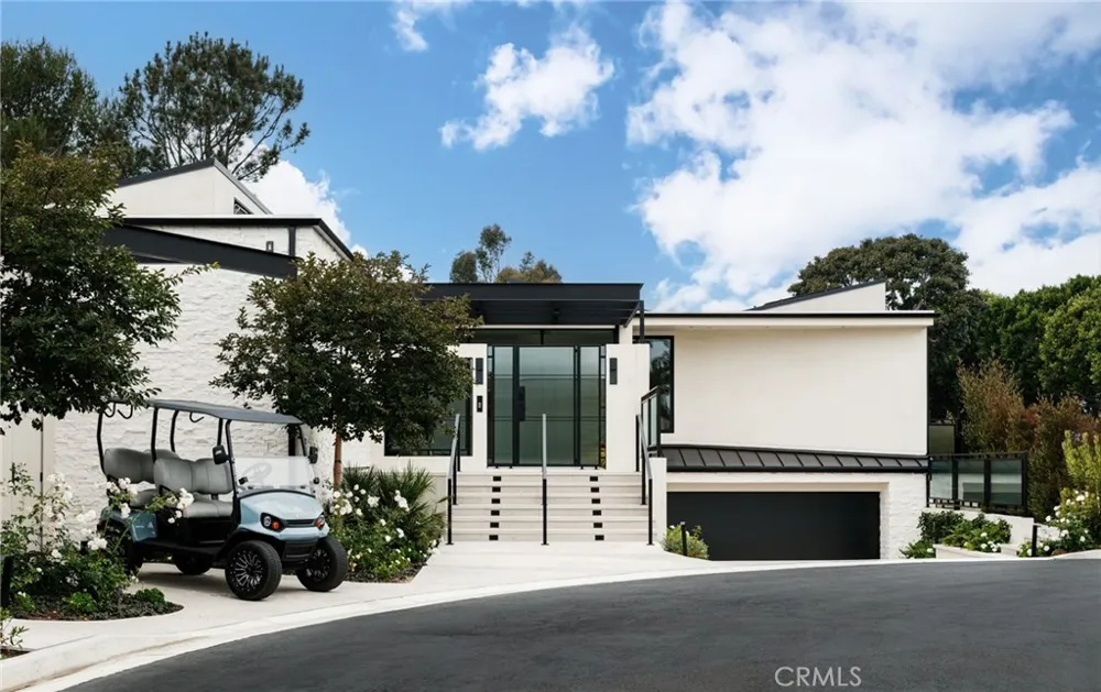 2595 Altamar Laguna Beach, CA 92651