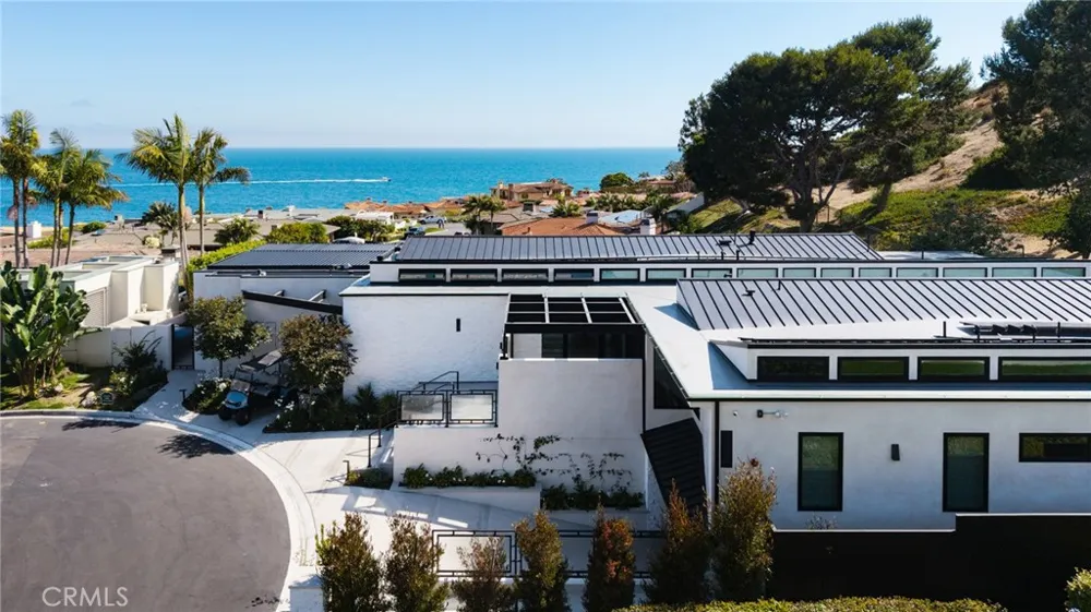 2595 Altamar Laguna Beach, CA 92651