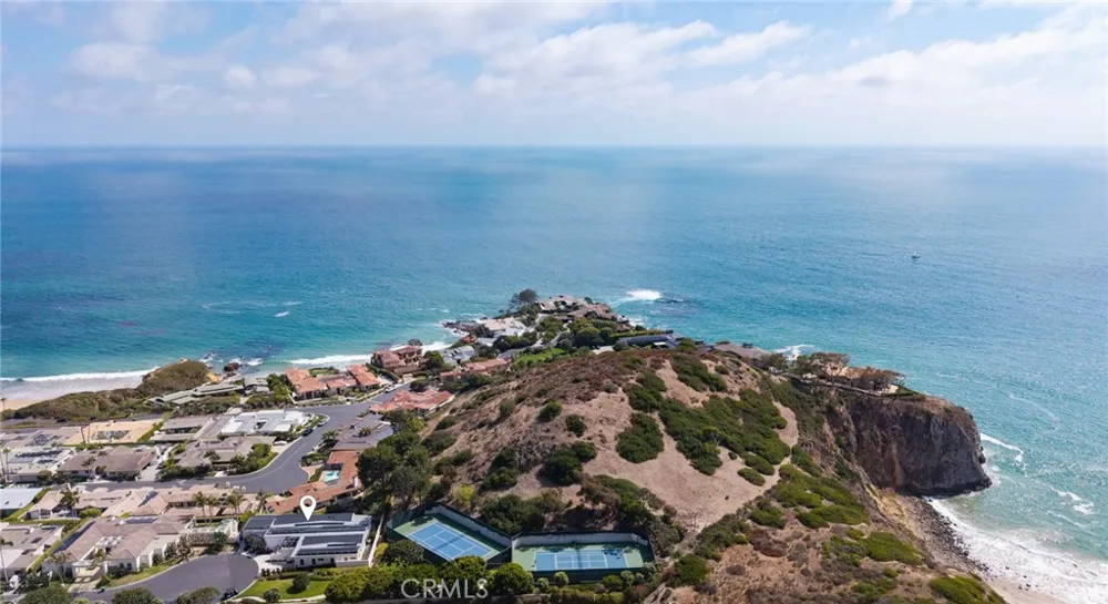 2595 Altamar Laguna Beach, CA 92651