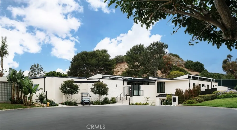 2595 Altamar Laguna Beach, CA 92651