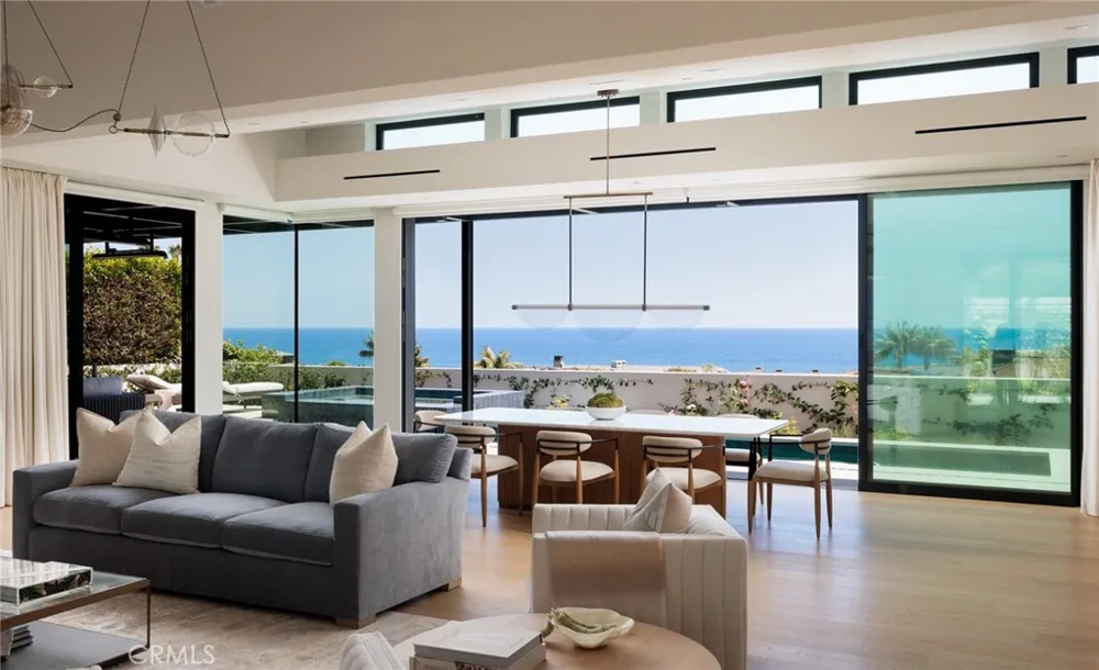 2595 Altamar Laguna Beach, CA 92651