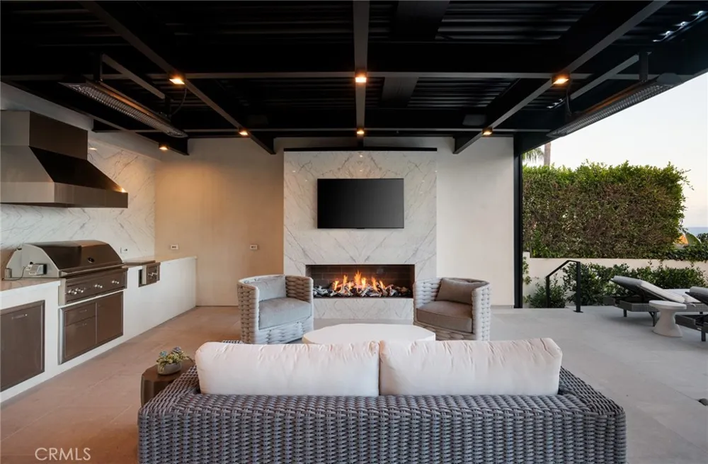 2595 Altamar Laguna Beach, CA 92651