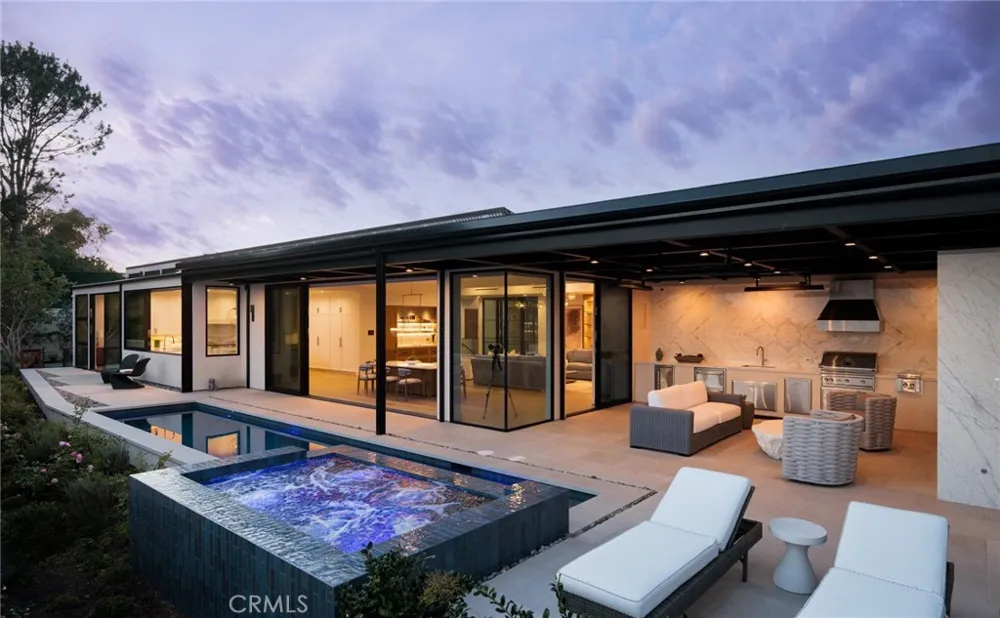 2595 Altamar Laguna Beach, CA 92651