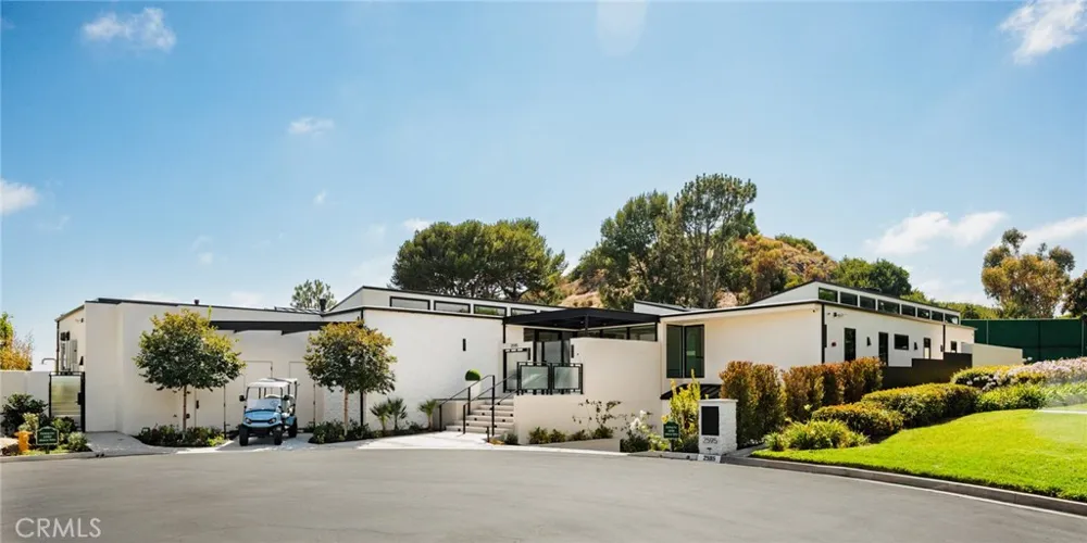 2595 Altamar Laguna Beach, CA 92651