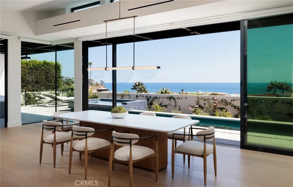 2595 Altamar Laguna Beach, CA 92651