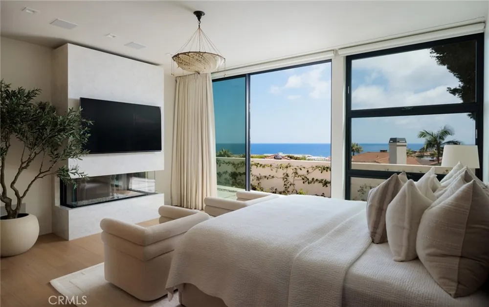 2595 Altamar Laguna Beach, CA 92651