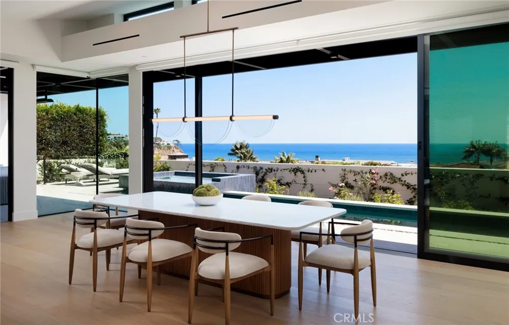 2595 Altamar Laguna Beach, CA 92651