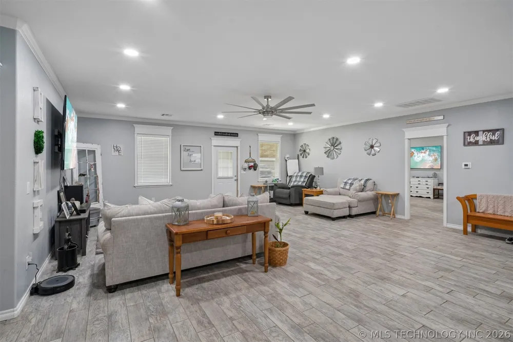 17105 E 4th Street Claremore, OK 74017