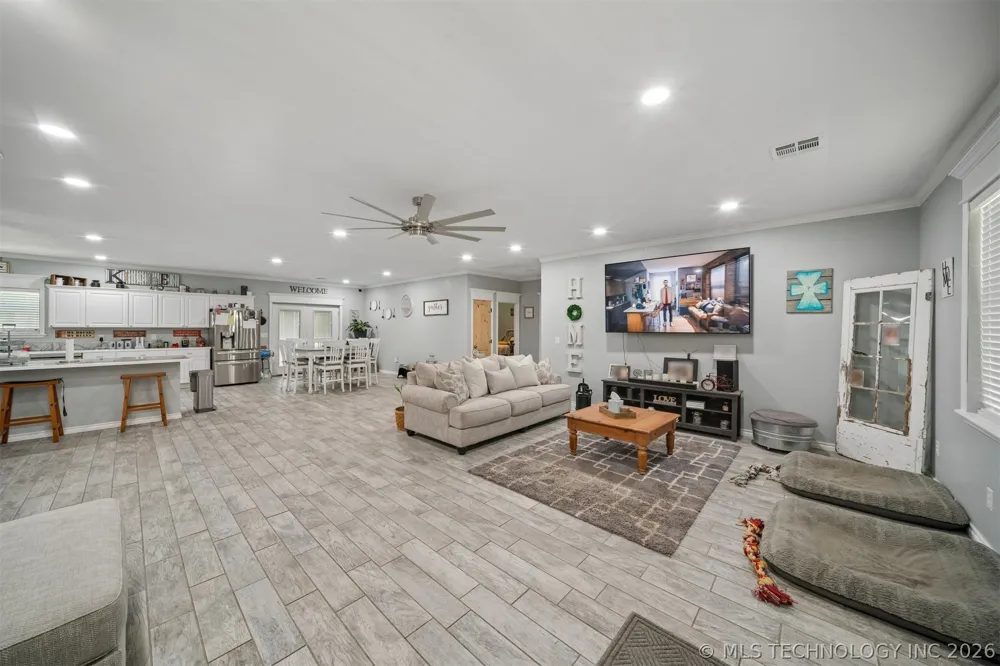 17105 E 4th Street Claremore, OK 74017