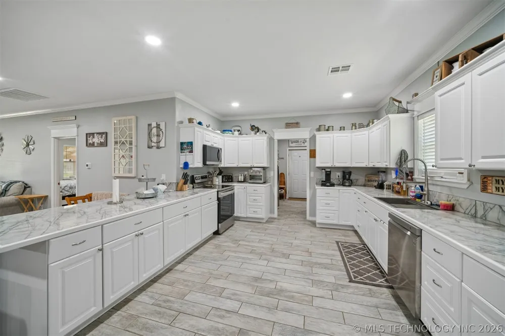 17105 E 4th Street Claremore, OK 74017
