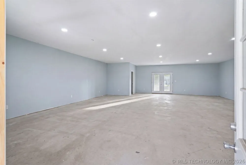 17105 E 4th Street Claremore, OK 74017