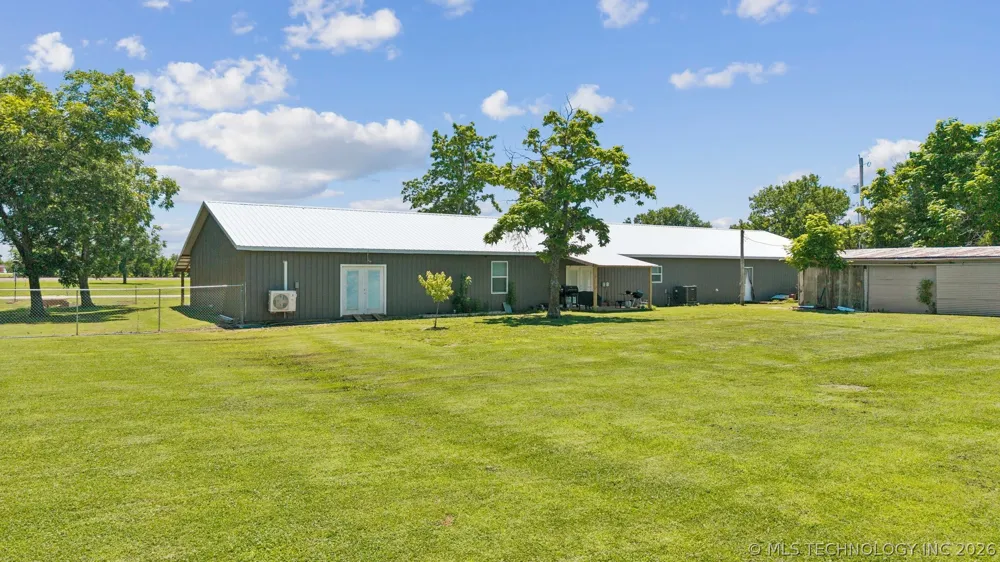 17105 E 4th Street Claremore, OK 74017