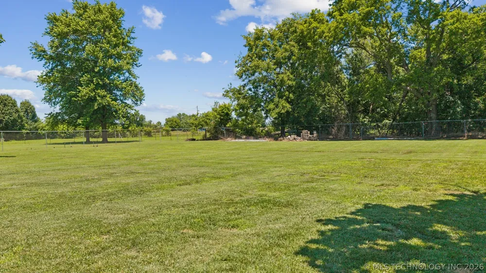 17105 E 4th Street Claremore, OK 74017