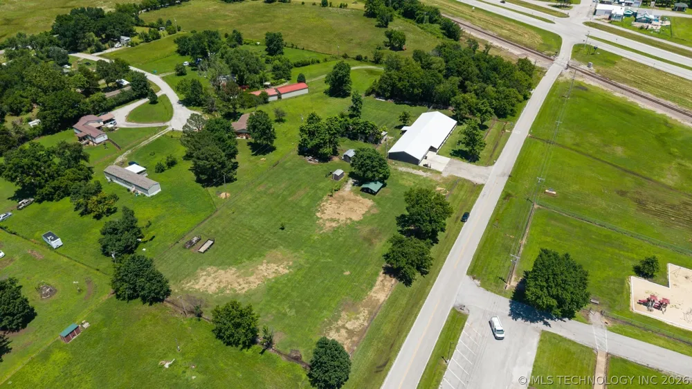 17105 E 4th Street Claremore, OK 74017