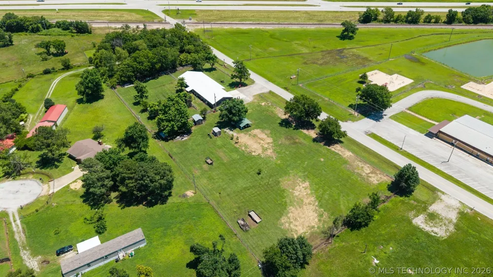 17105 E 4th Street Claremore, OK 74017