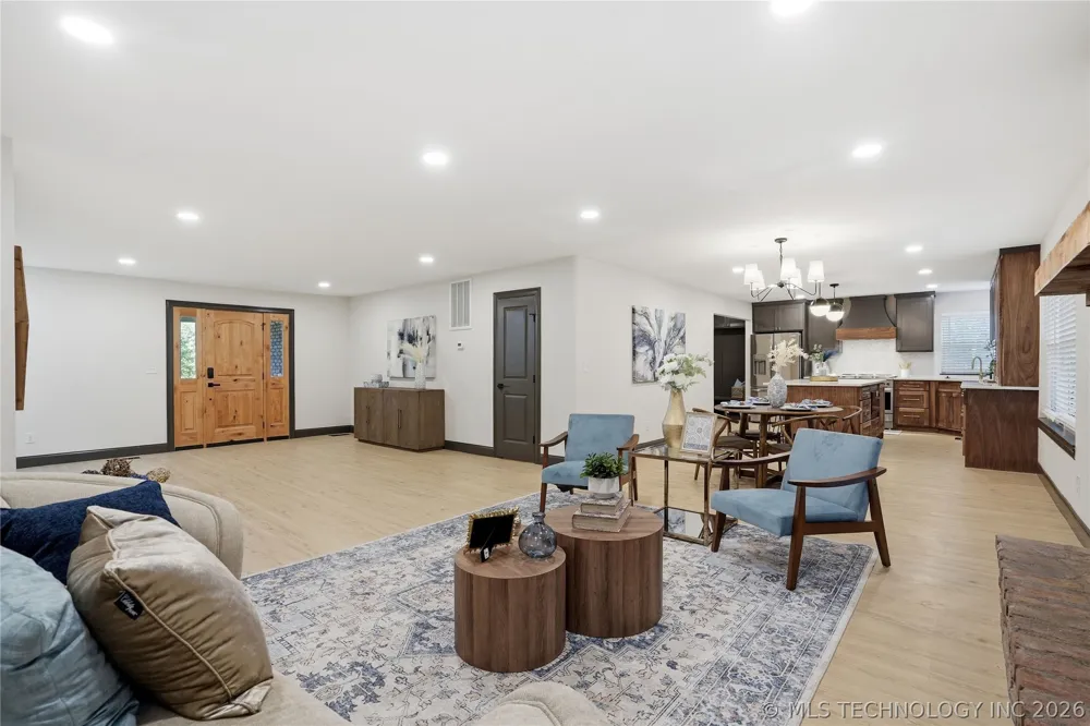 18015 E 95th Street Owasso, OK 74055