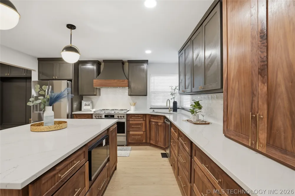 18015 E 95th Street Owasso, OK 74055