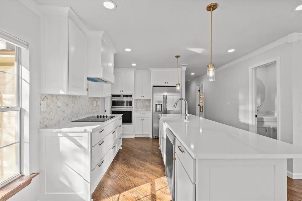 1701 E Lake Drive Weatherford, TX 76087