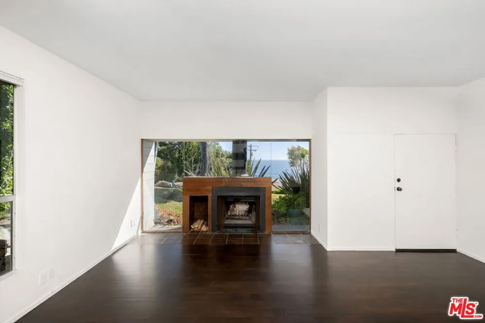 31215 Pacific Coast Highway Malibu, CA 90265