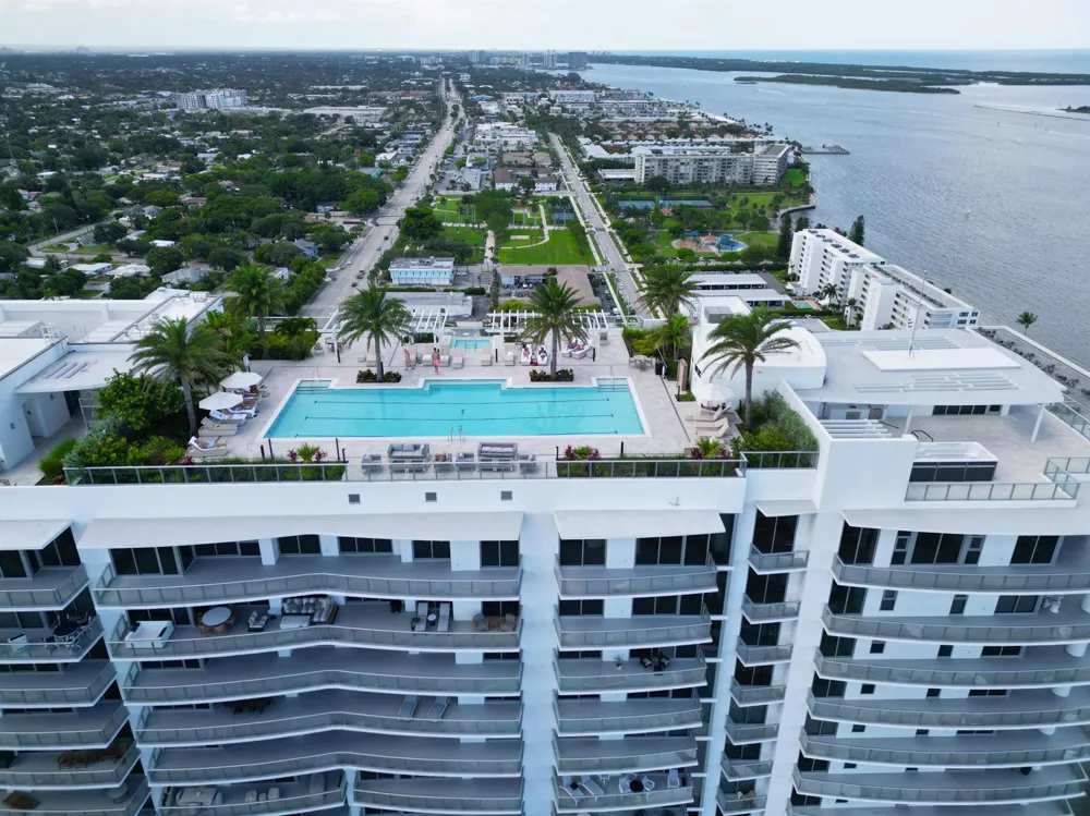 220 Lake Shore Drive #1908 Lake Park, FL 33403
