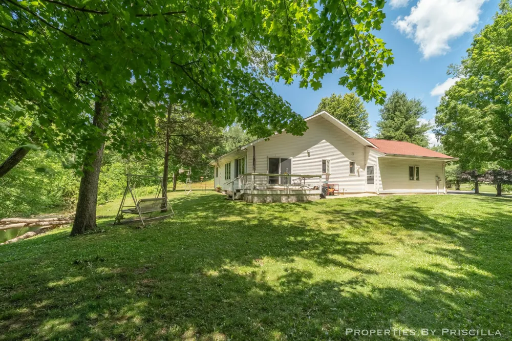 6635 Vinton Avenue NW Comstock Park, MI 49321