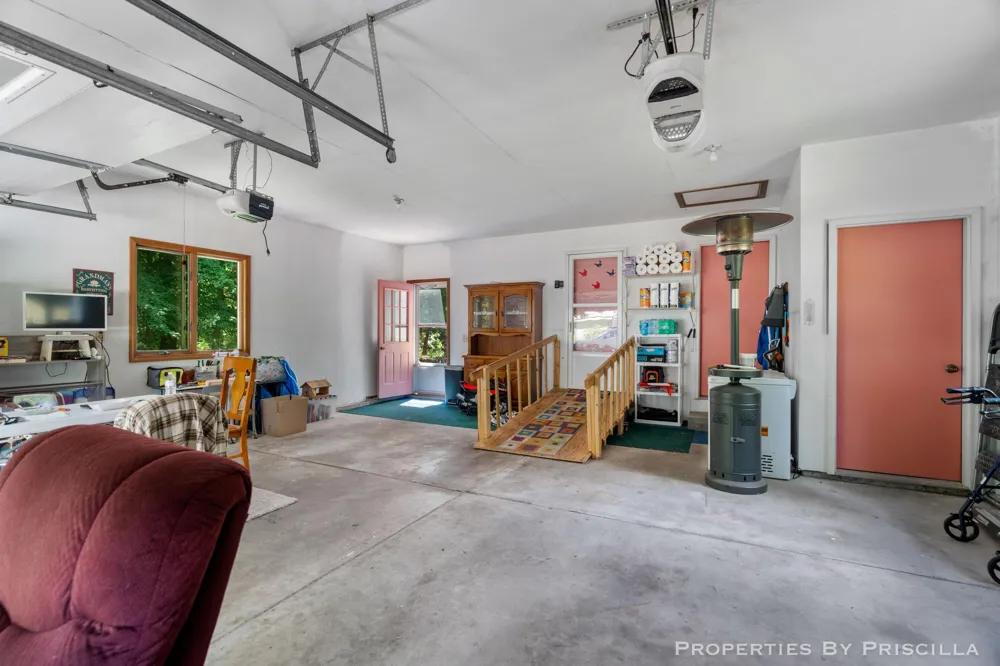 6635 Vinton Avenue NW Comstock Park, MI 49321
