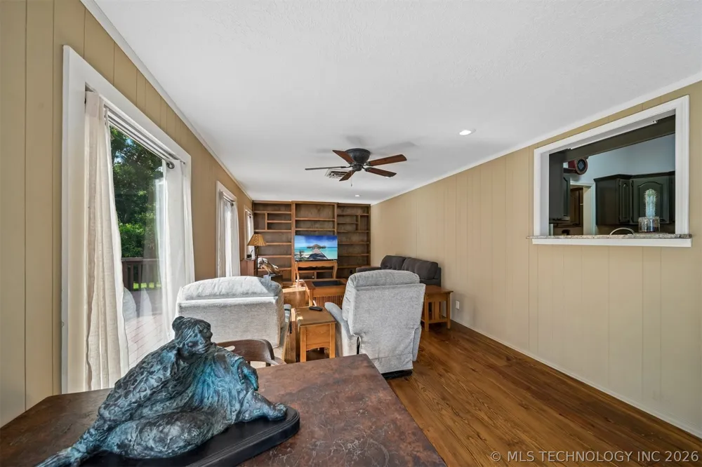 25100 S 610 Grove, OK 74344