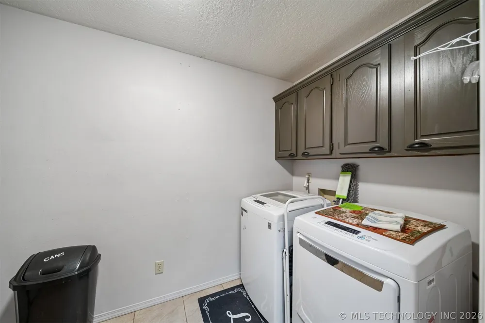 25100 S 610 Grove, OK 74344