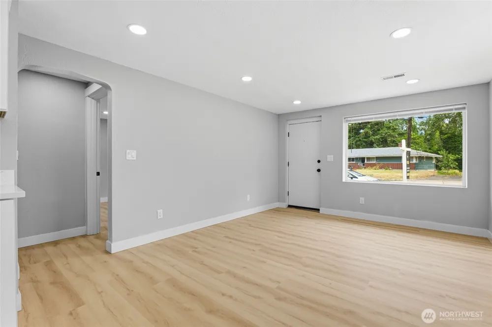 14402 Washington Avenue SW #4 Lakewood, WA 98498