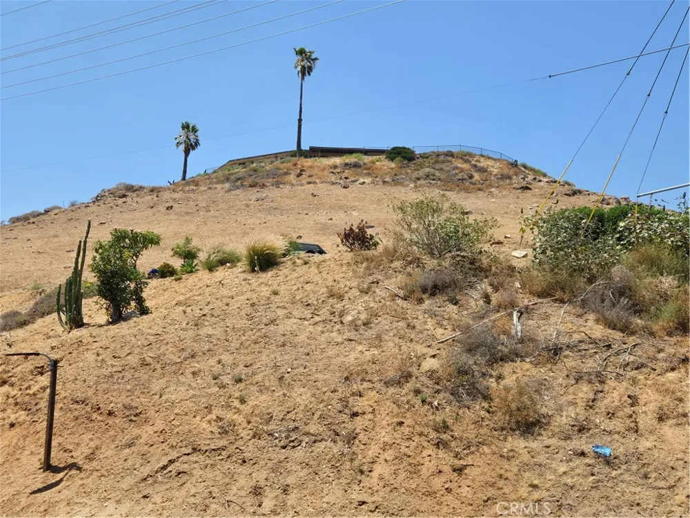 5623 Golden West Ave Jurupa Valley, CA 92509