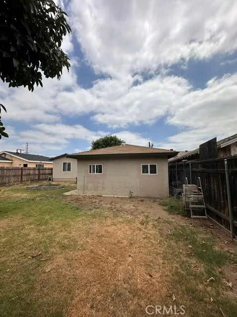 15851 E Kingside Covina, CA 91722
