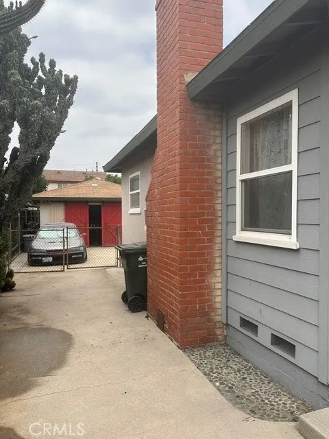 15851 E Kingside Covina, CA 91722