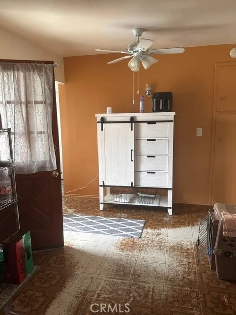 15851 E Kingside Covina, CA 91722