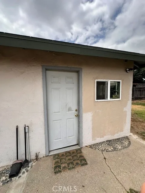 15851 E Kingside Covina, CA 91722