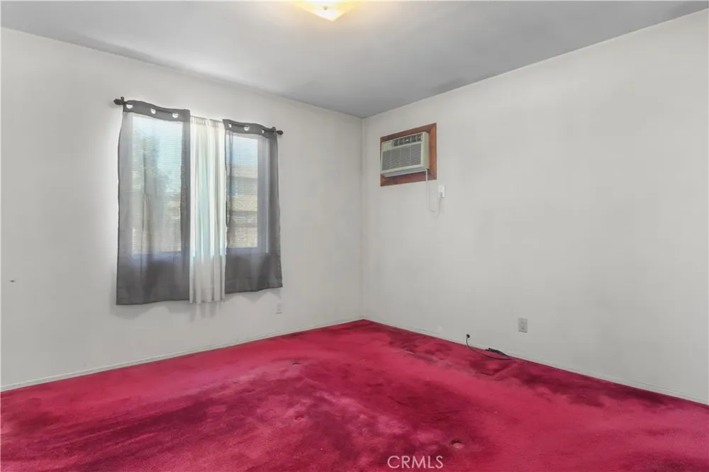 15851 E Kingside Covina, CA 91722